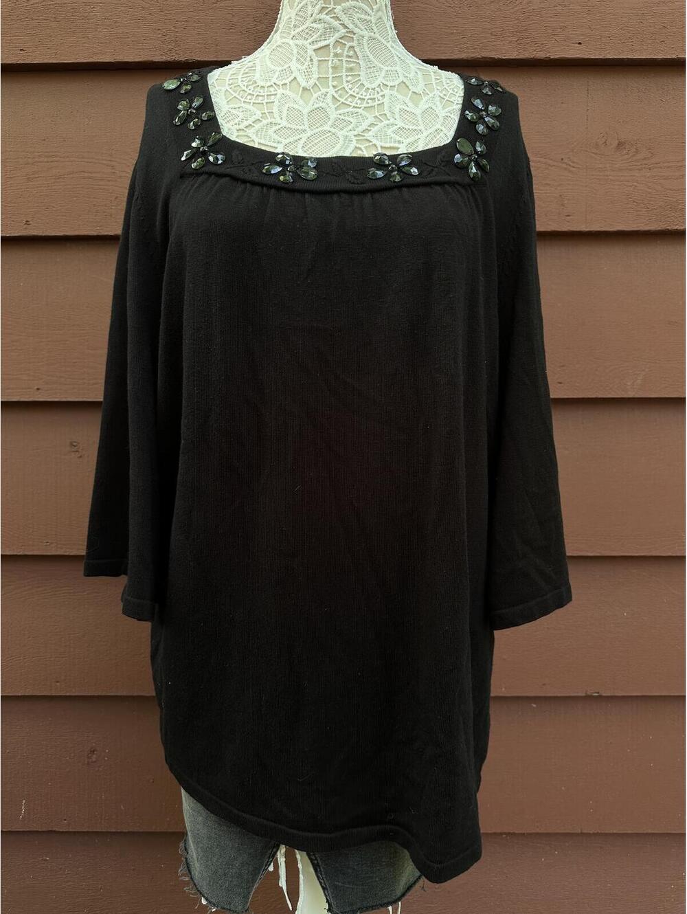 Maggie Barnes Black Floral Beaded Square Neck Tunic Top